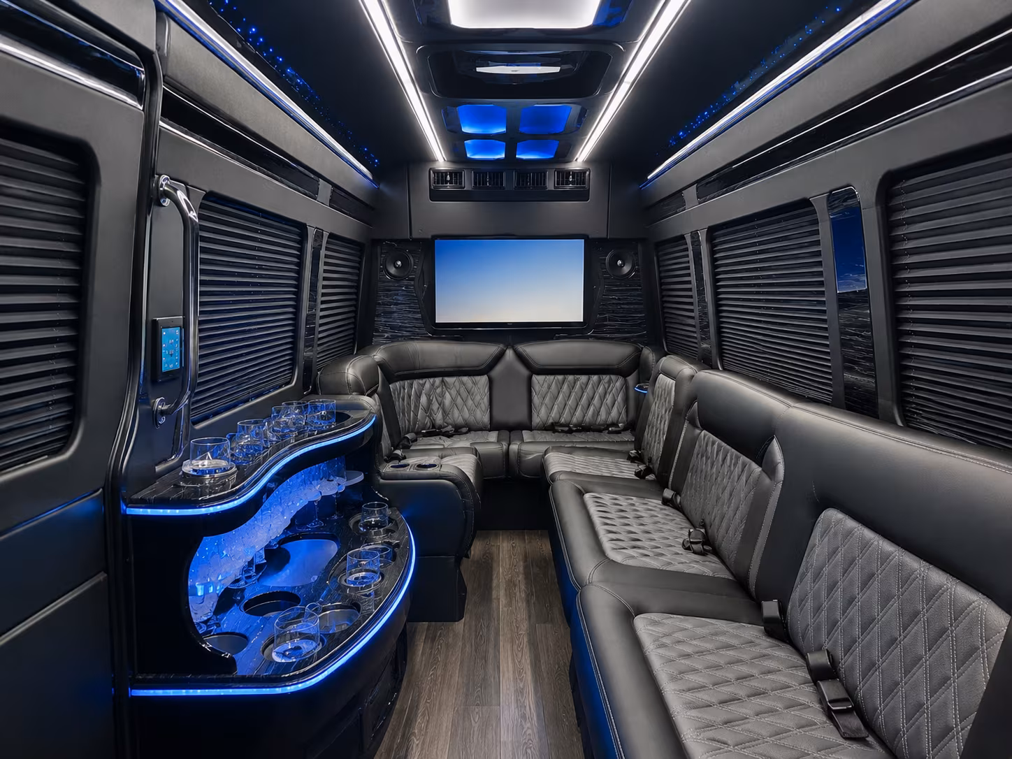 choosing the right bus size for your columbia wedding group