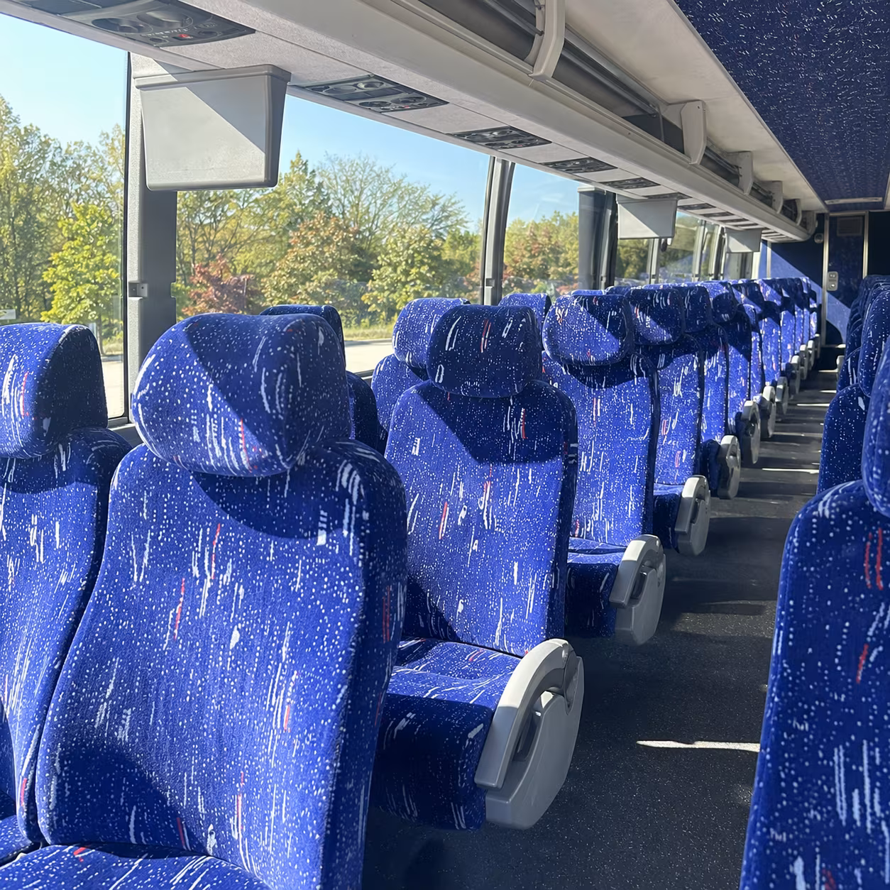 long distance charter buses to kansas city and st louis chiefs cardinals games